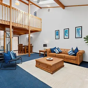21 Cottesloe Steps To - Sleeps 3 Australia